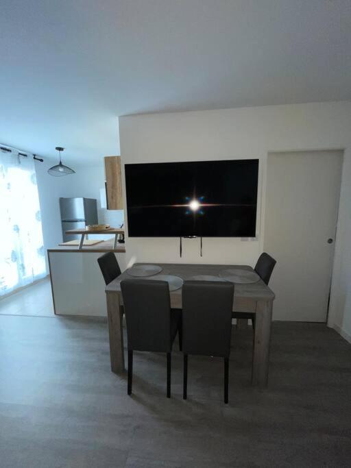 Superbe Appartement Tres Confortable Серри Экстерьер фото